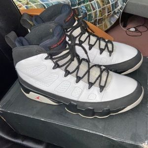 Jordan Retro 9